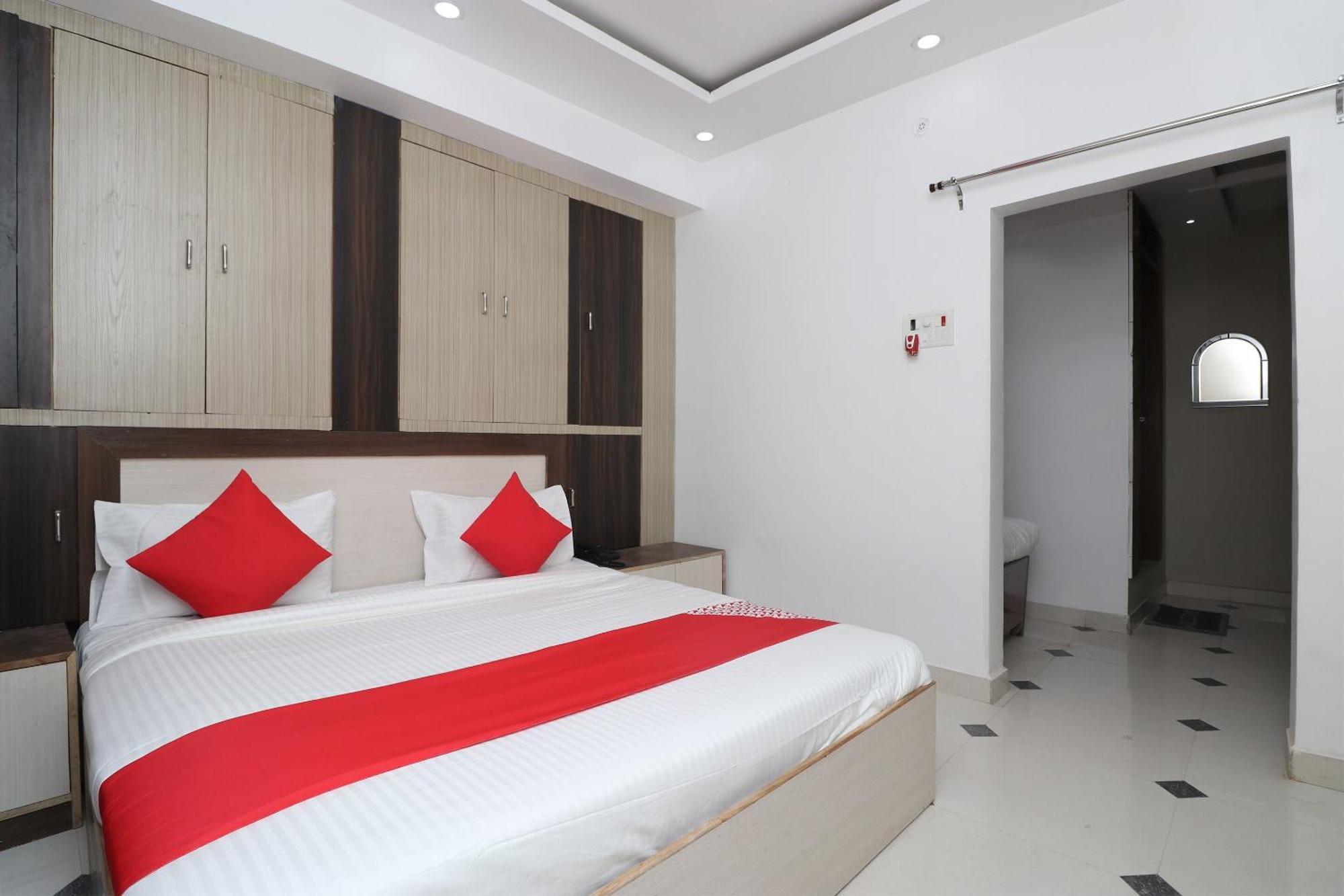 Hotel O Swastik Resort Colonelganj エクステリア 写真