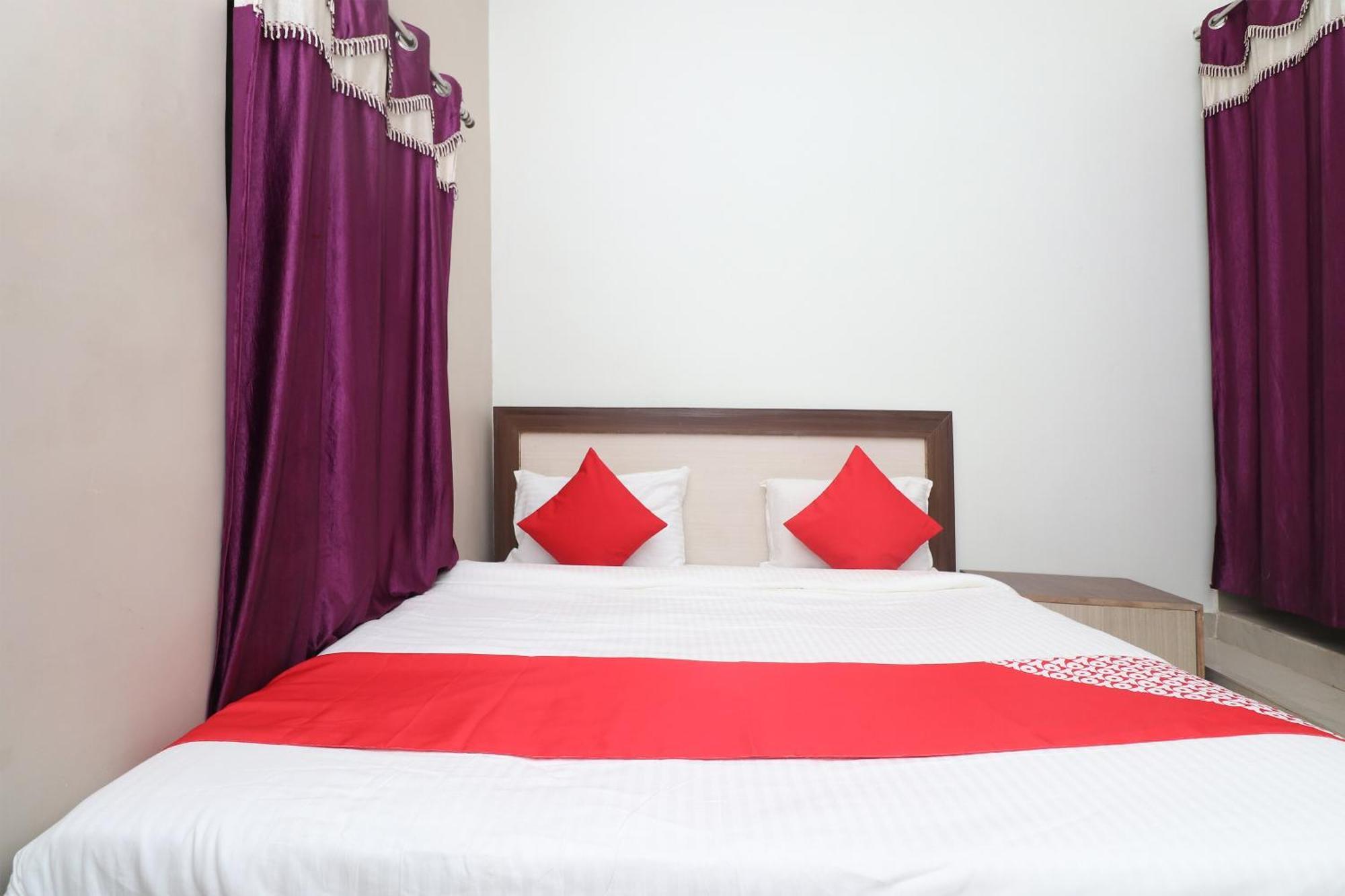 Hotel O Swastik Resort Colonelganj エクステリア 写真