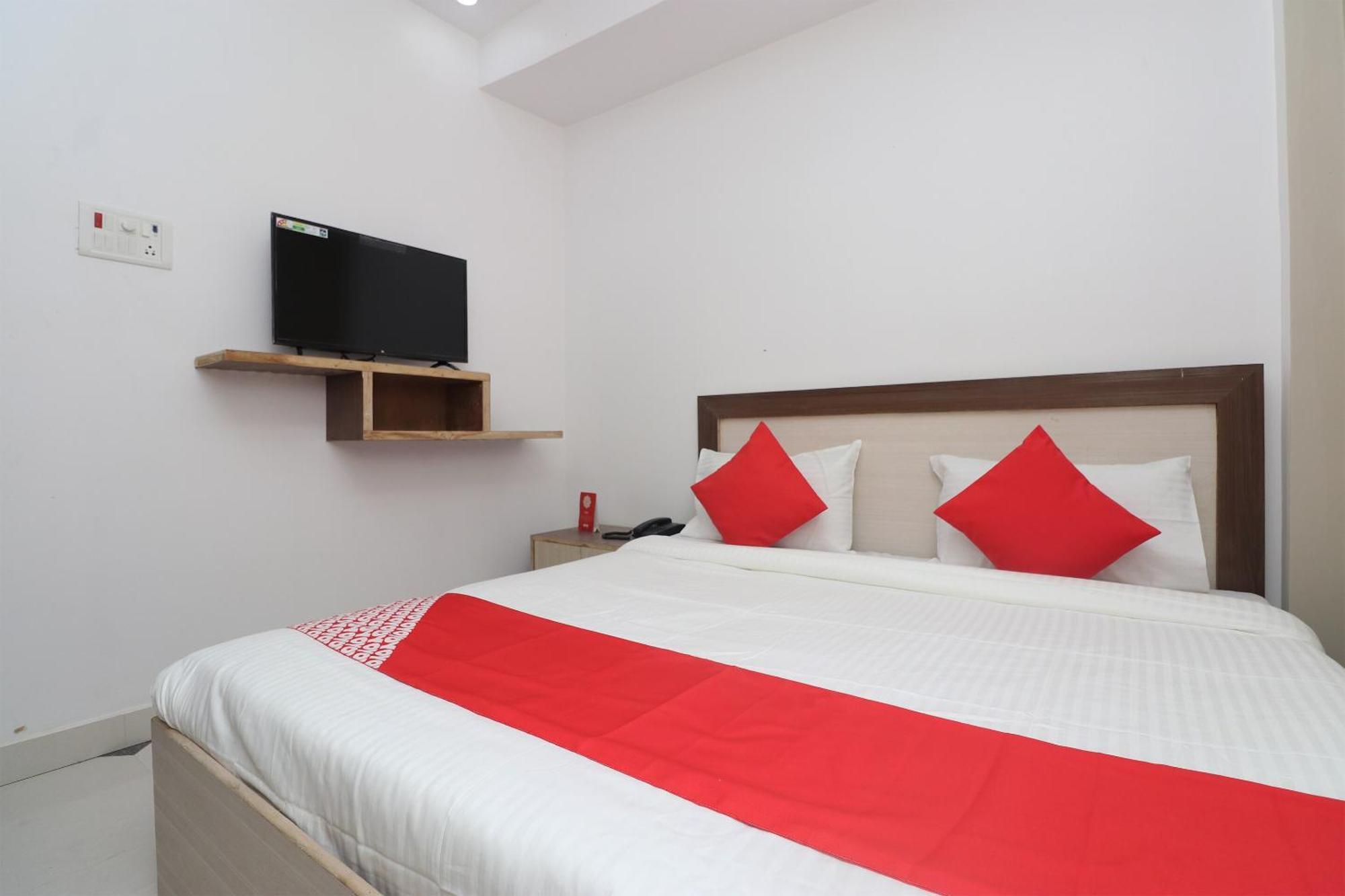 Hotel O Swastik Resort Colonelganj エクステリア 写真